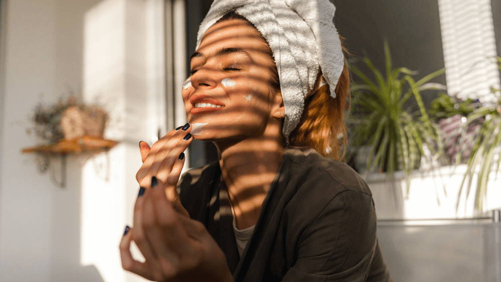 Cultivating a Conscious Skincare Ritual with 2BETRUE: Self-Care for the Modern Individual